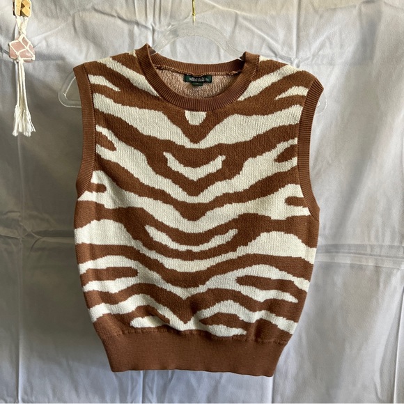 WILD FABLE Vest - Picture 1 of 4